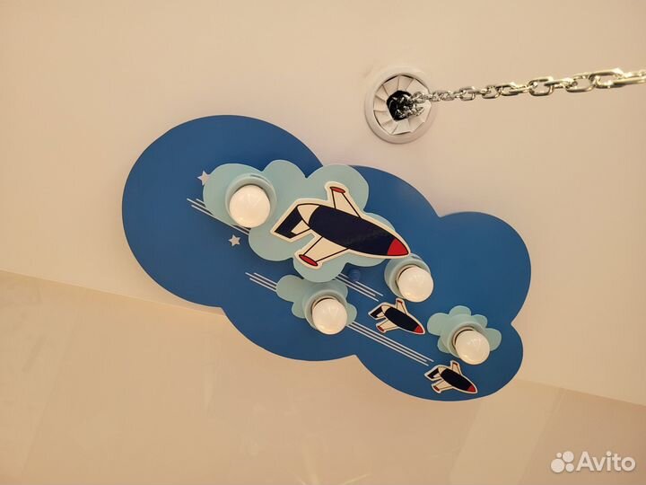 Люстра в детскую 3 шт