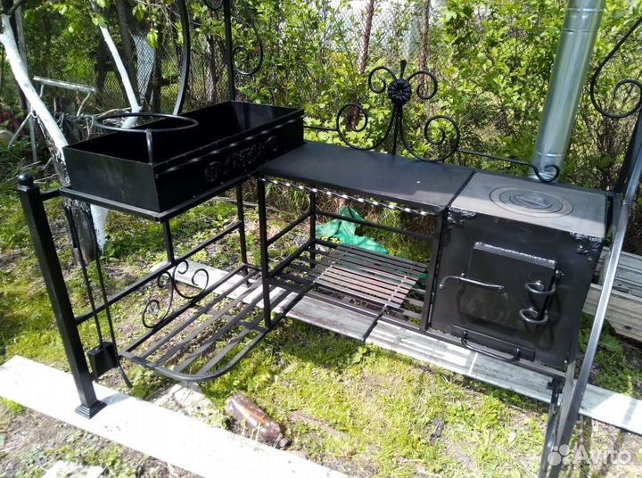 Мангал с крышей
