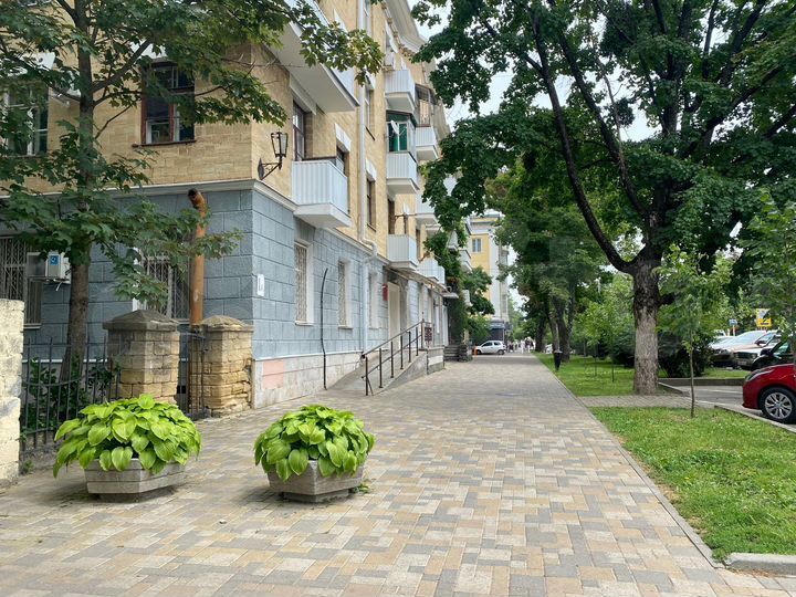 2-к. квартира, 39 м², 4/4 эт.