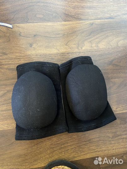 Наколенники