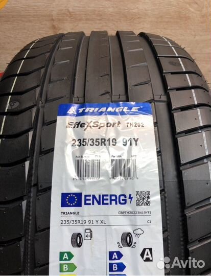 Triangle EffeXSport TH202 235/35 R19 и 275/30 R19 91Y