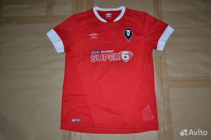 Футболка Umbro x Salford City (Размер M)