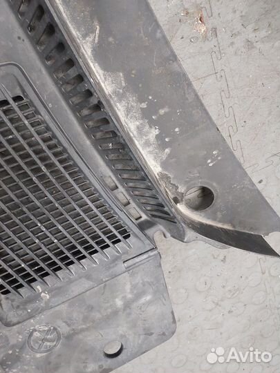 Жабо под дворники Volkswagen Jetta 7 2018