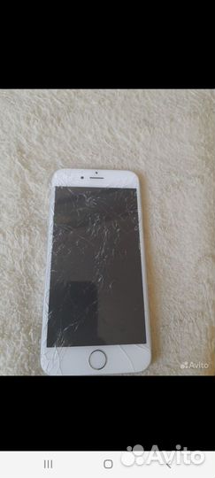 Телефон iPhone 6