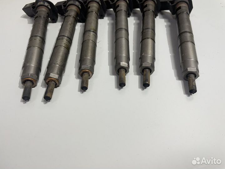 Форсунка топливная Ауди А6 С6 А4 Б8 А5 8Т Ку5 Ку7