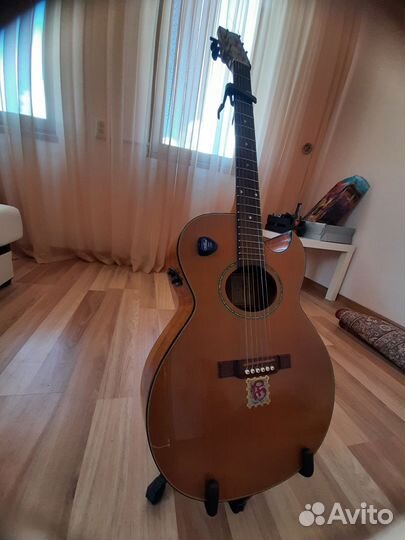 Акустическая гитара Washburn