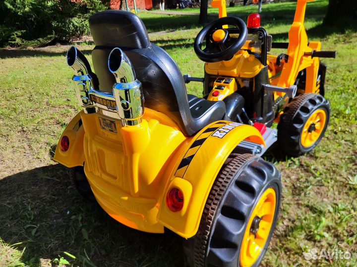 Детский электромобиль трактор