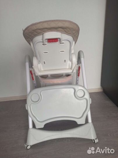 Стульчик для кормления babyton