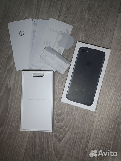 Телефон iPhone 7