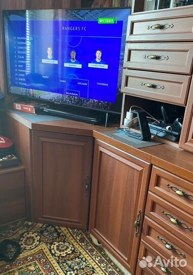 Стенка в гостиную