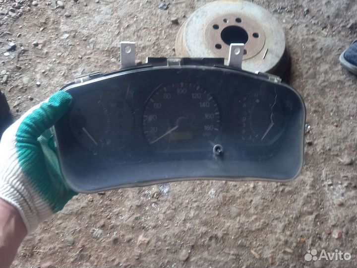 Панель приборов Mitsubishi Lanser 7