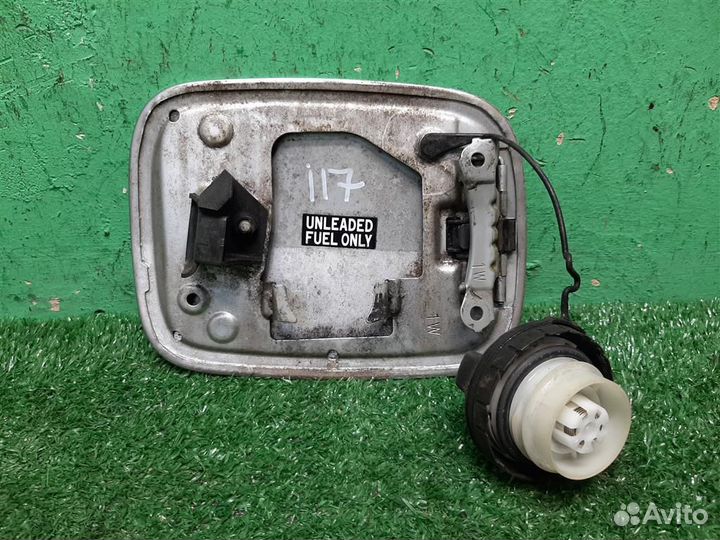 Лючок топливного бака Lexus GS 450H 2007