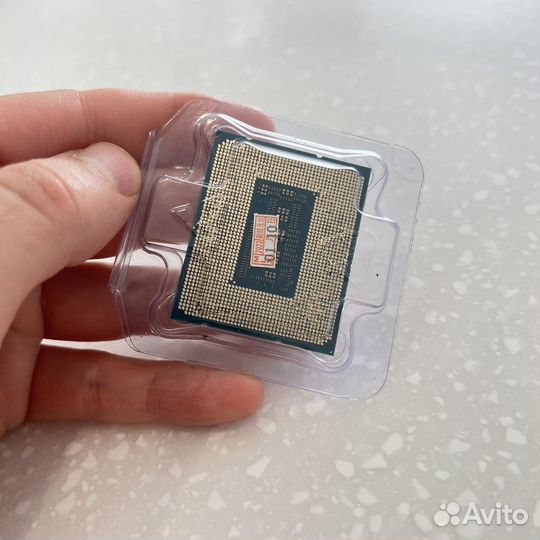 Процессор Intel Core i7-13700KF OEM (без кулера)