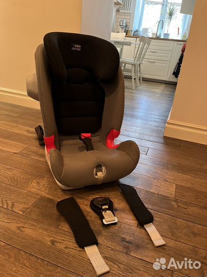 Britax romer advansafix II sict