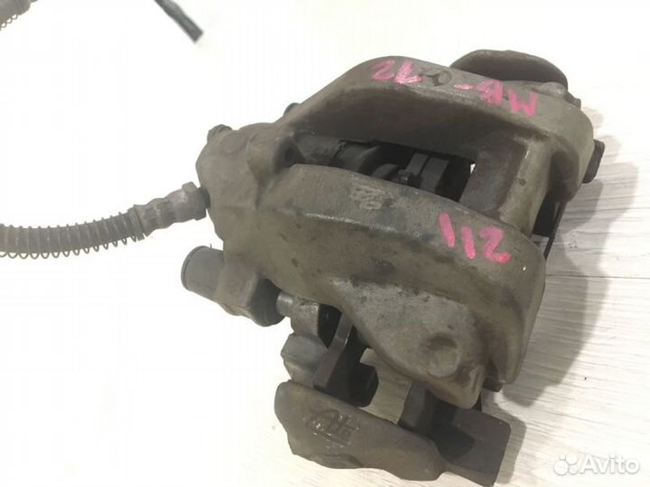 Суппорт тормозной задний левый Mercedes Benz E230