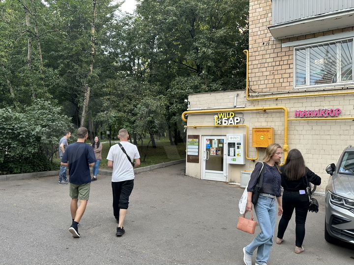 Помещение у метро, 18 кв