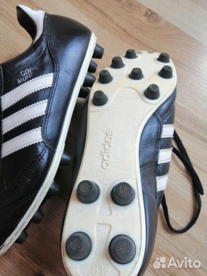 Футбольные бутсы мундиаль adidas