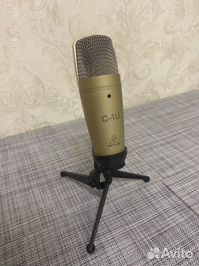 Конденсаторный USB микрофон Behringer C-1U