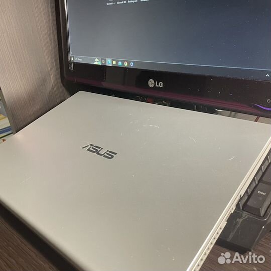 Ноутбук Asus Intel Core i3