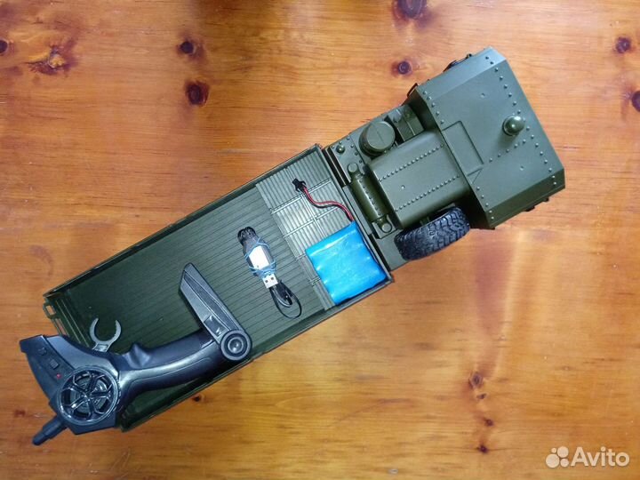 Машинка на радиоуправлении с подвеской 6/6