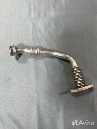 Трубка слива масла с турбины Volkswagen Tiguan