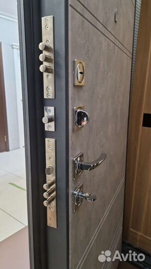 Дверь входная металлическая