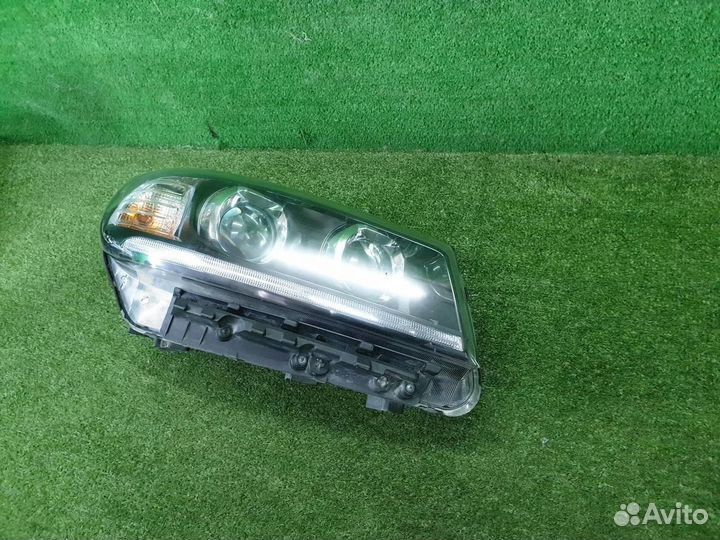 Фара правая Kia Sorento/Sorento Prime