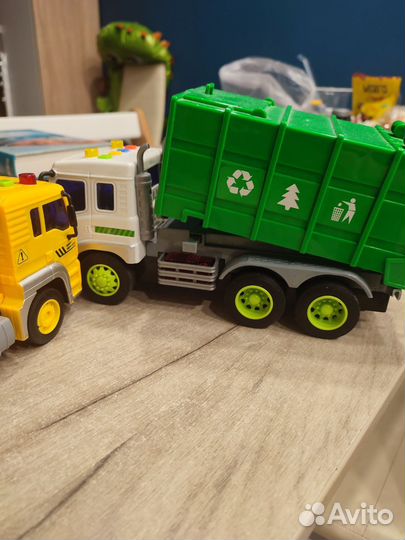 Бетономешалка игрушка, Мусоровоз