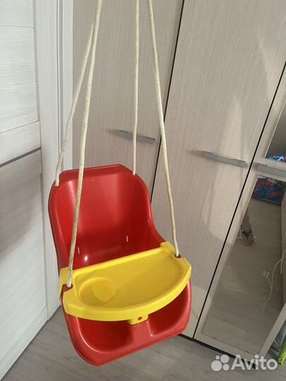 Детская качель подвесная