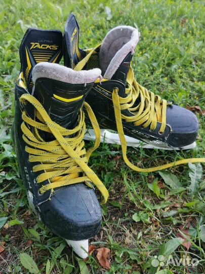 Коньки хоккейные