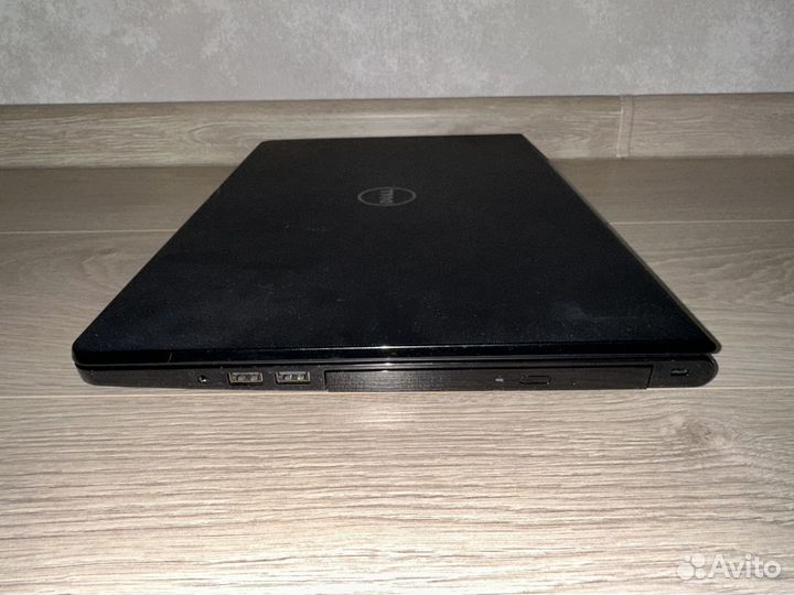 Ноутбук dell inspiron 15