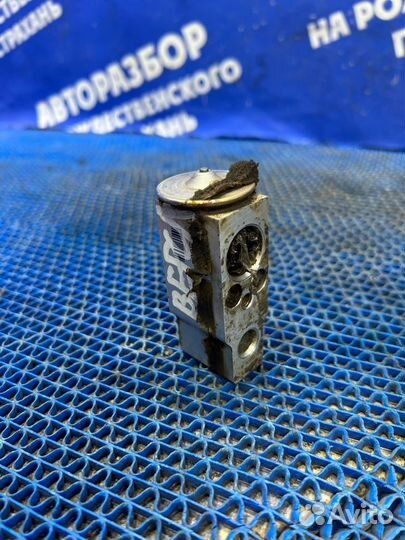 Клапан кондиционера Toyota Auris хэтчбек 1ZR 2007