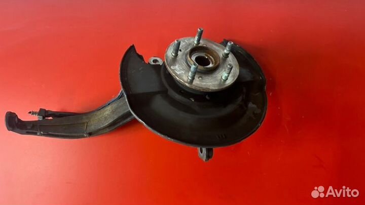 Ступица с кулаком в сборе передняя правая Honda