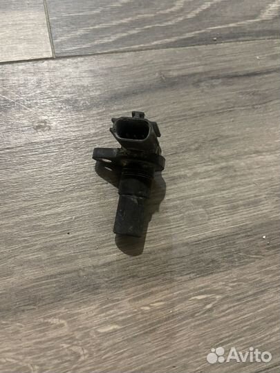 Датчик скорости Nissan 31935-8E006