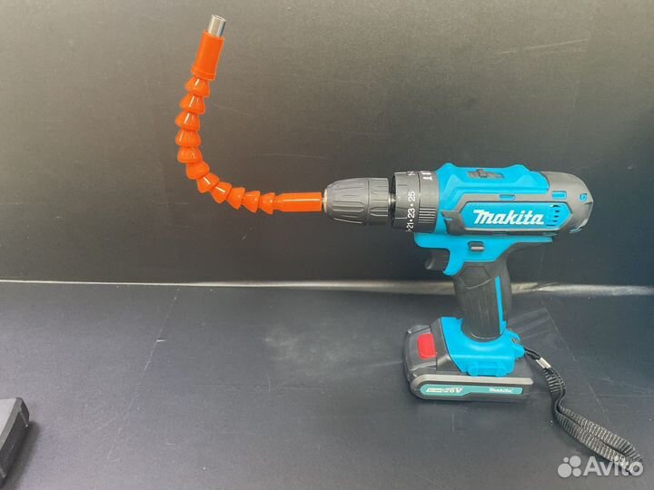 Шуруповерт Makita 26v ударный с набором бит