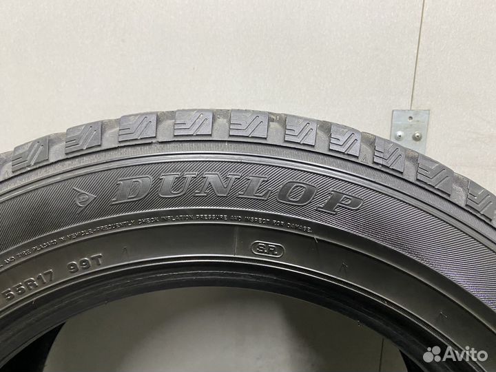 Dunlop SP Winter Ice 01 235/55 R17