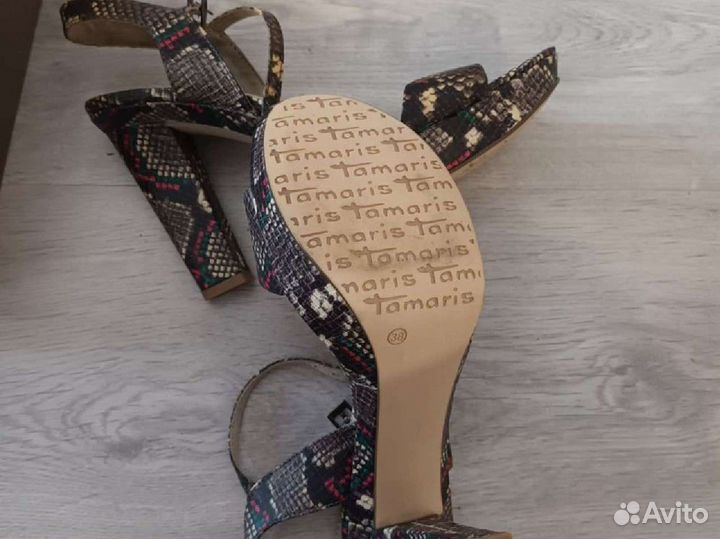 Босоножки женские 38 размер