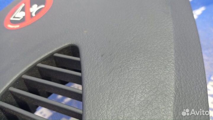 Боковая накладка торпеды Mercedes-Benz W220 седан