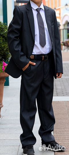 Школьный костюм 128 новый синий