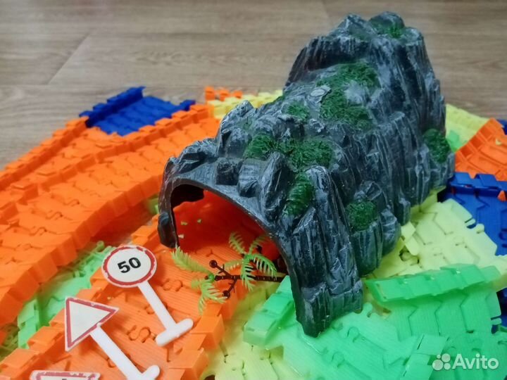 Дорога гибкий светящийся трек +знакии + тоннель