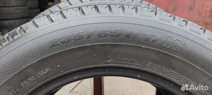 Michelin Latitude Tour HP 235/65 R17 104V