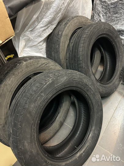 Dunlop SP Sport LM704 215/60 R16