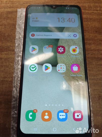 Продам три телефона