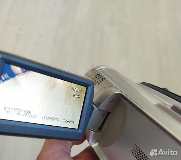 Видеокамера Panasonic NV-GS85