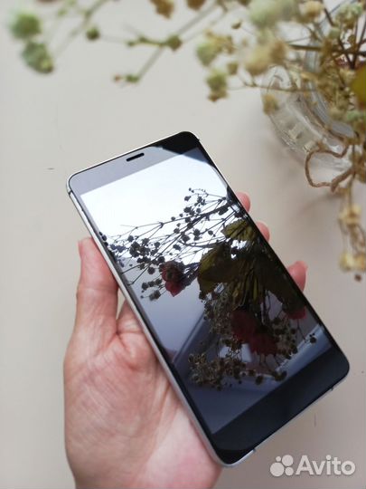 Leagoo M8, 2/16 ГБ