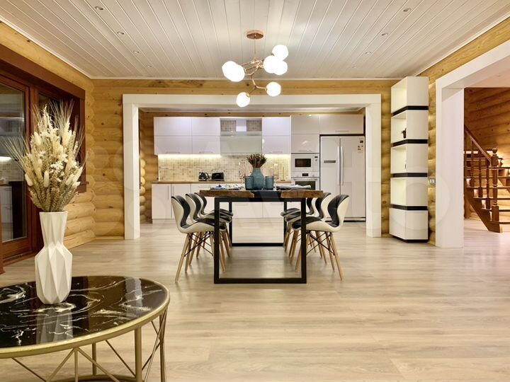 Коттедж 220 м² на участке 13 сот.