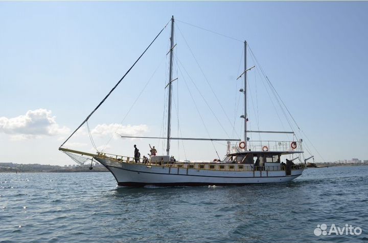 Аренда яхты, с капитаном в Сочи