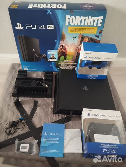 Sony PS4 pro с играми