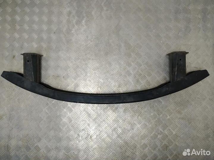 Усилитель переднего бампера Volkswagen Passat