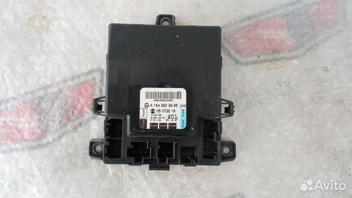 Блок комфорта пер правый Мерседес R W251